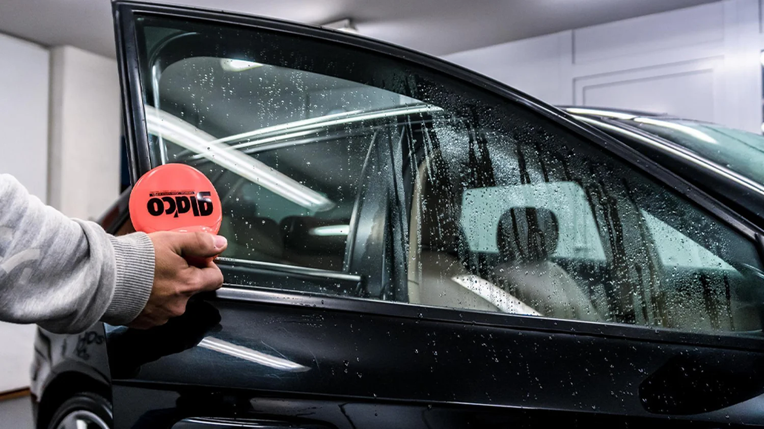 Glaco Roll-On Windshield Glass Hydrophpobic Coating - Image 5